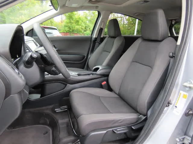 Certified Used 2021 Lunar Silver Metallic Honda EX image 11