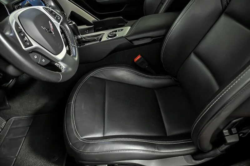 Used 2015 Crystal Red Tintcoat Chevrolet Stingray image 16