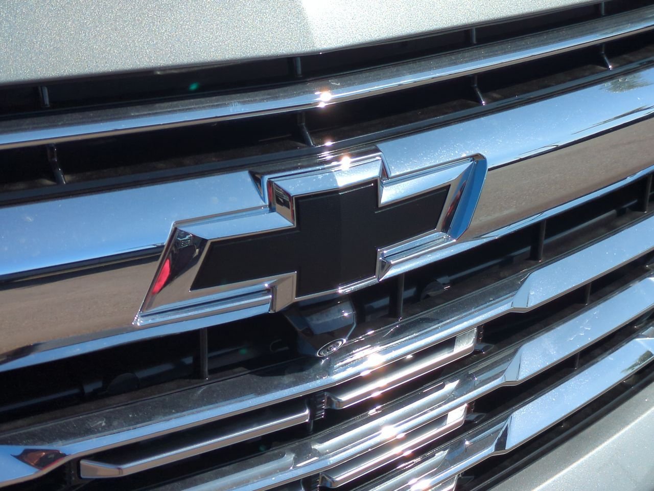 2026 Chevrolet Suburban Premier - Photo 24