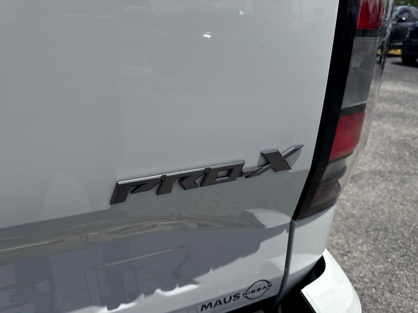 Used 2022 Glacier White Nissan PRO-X image 7