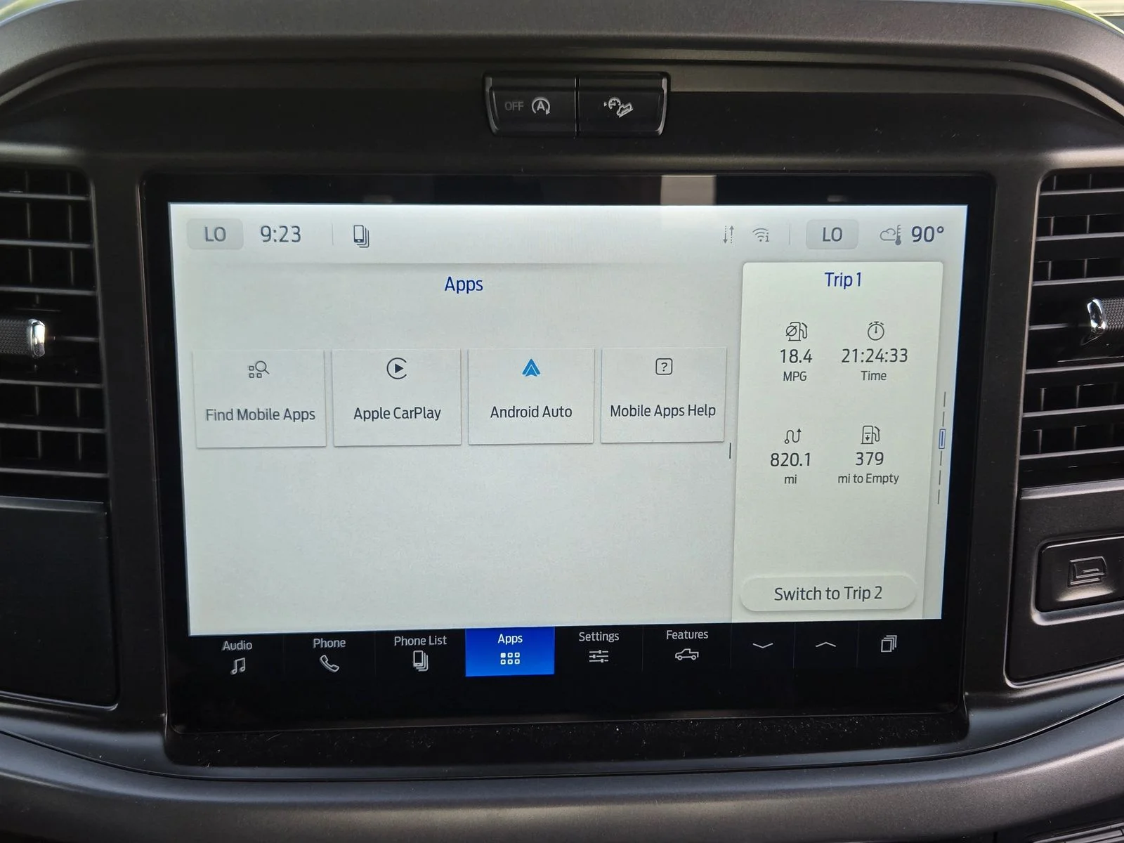 New 2026 Oxford White Ford XLT image 11