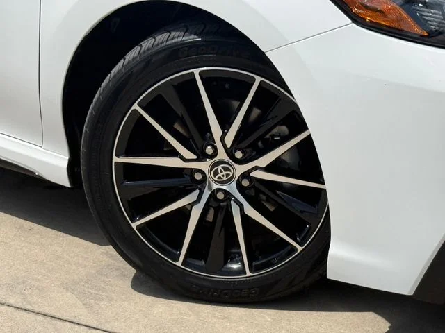 Certified Used 2024 ICE CAP Toyota SE image 2