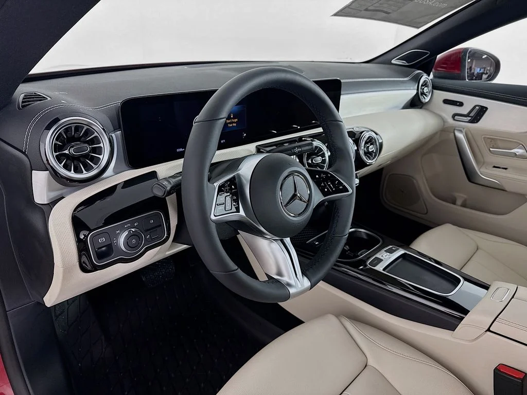 Used 2026  Mercedes-Benz CLA 250 image 4