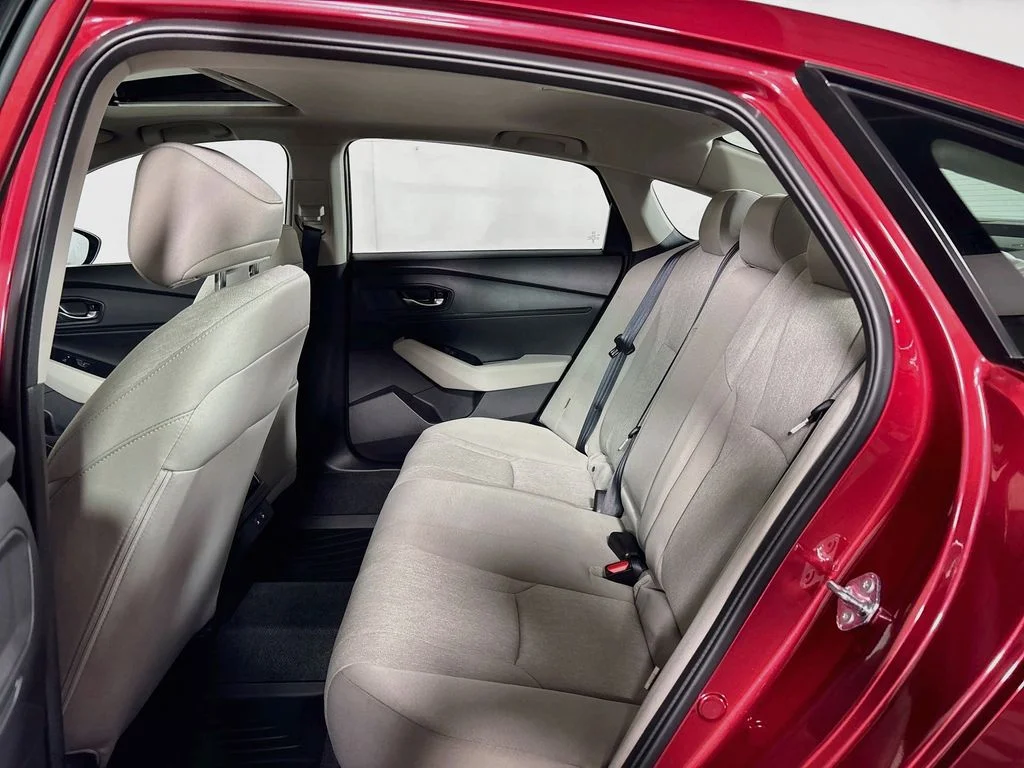Used 2025 Radiant Red Metallic Honda SE image 20