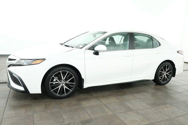 Certified Used 2024 ICE CAP Toyota  image 3
