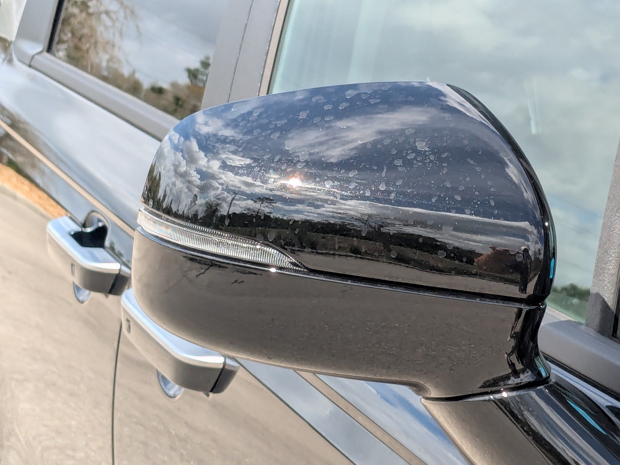 New 2026 Aurora Black Pearl Kia EX image 12