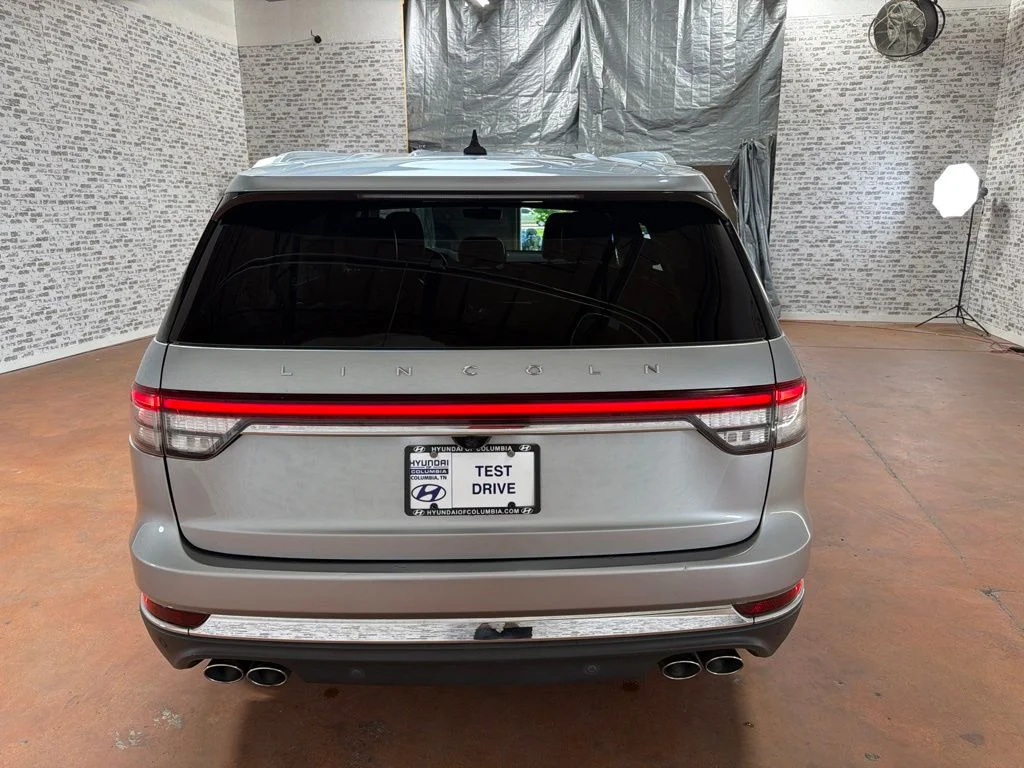Used 2022 Silver Radiance Metallic Clearcoat Lincoln Standard image 6