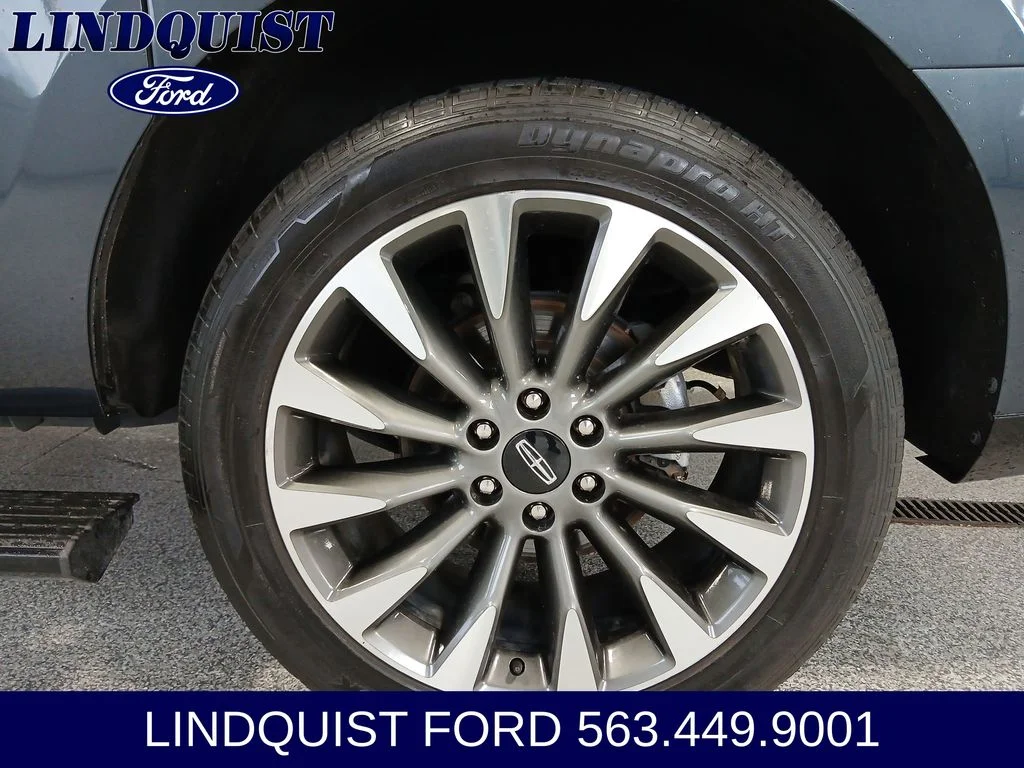 Used 2021 Blue Lincoln Reserve image 23