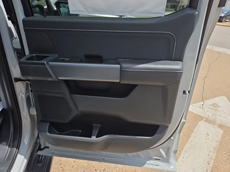 New 2026 Oxford White Ford F-250® XL image 16