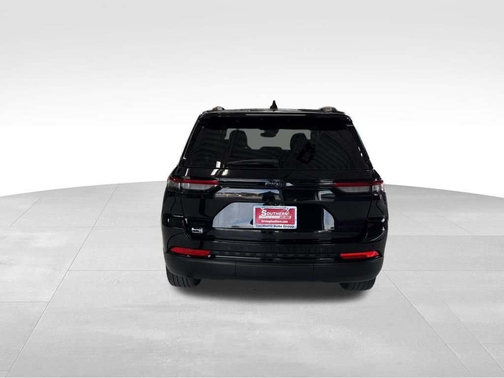 Used 2023 Black Jeep Limited image 4