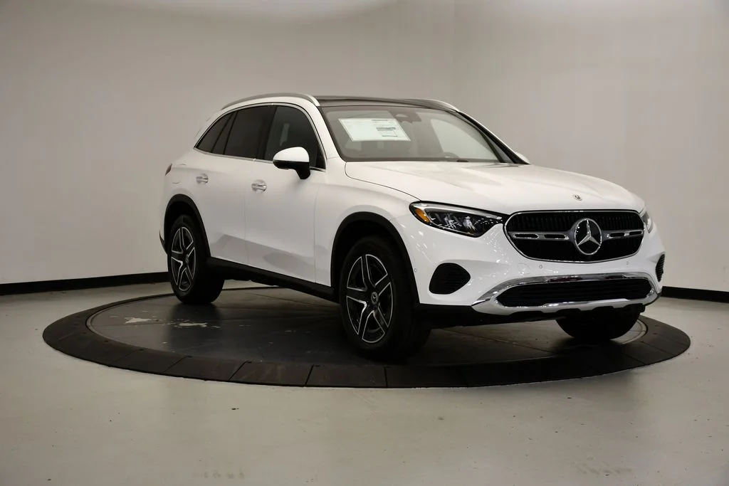 Certified Used 2026 Polar White Mercedes-Benz GLC 300 image 7