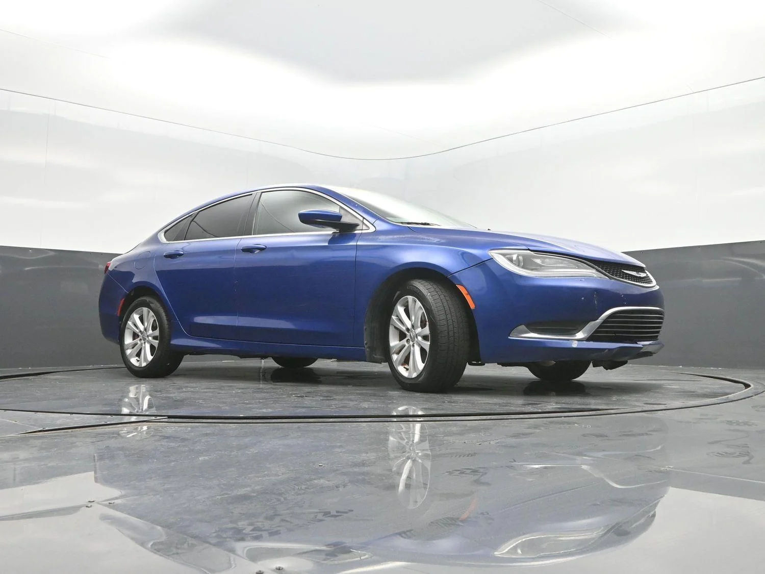 Used 2016 Vivid Blue Pearlcoat Chrysler Limited image 28
