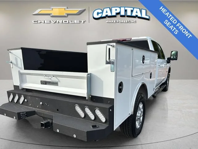 Used 2025 Summit White Chevrolet LT image 11