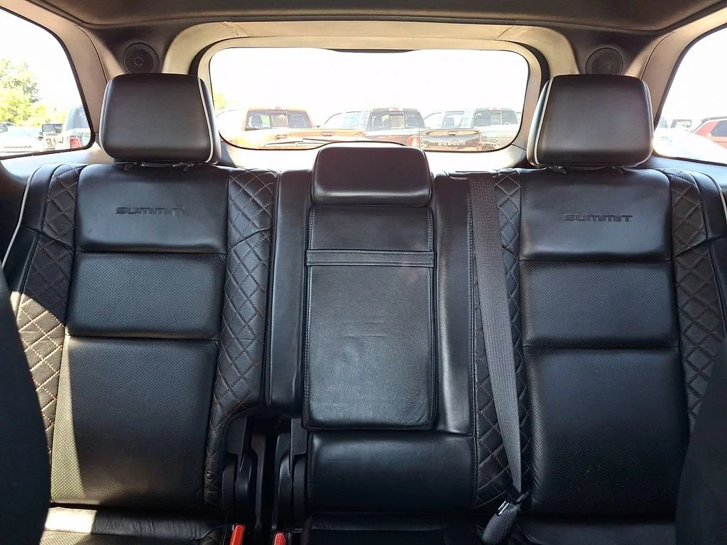 Used 2021 Diamond Black Crystal Pearlcoat Jeep Summit image 20