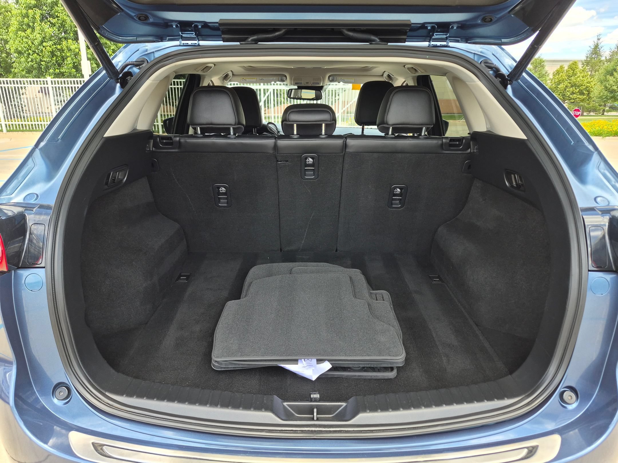 Used 2021 Eternal Blue Mica Mazda Grand Touring AWD image 25