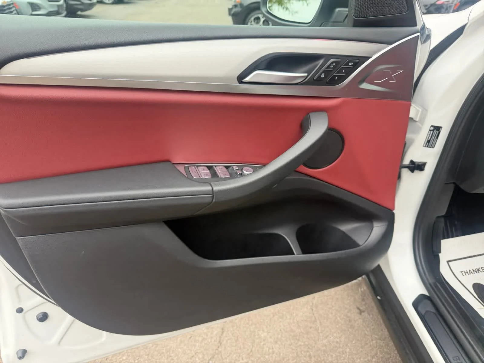 Used 2022 Mineral White Metallic BMW xDrive30i image 14