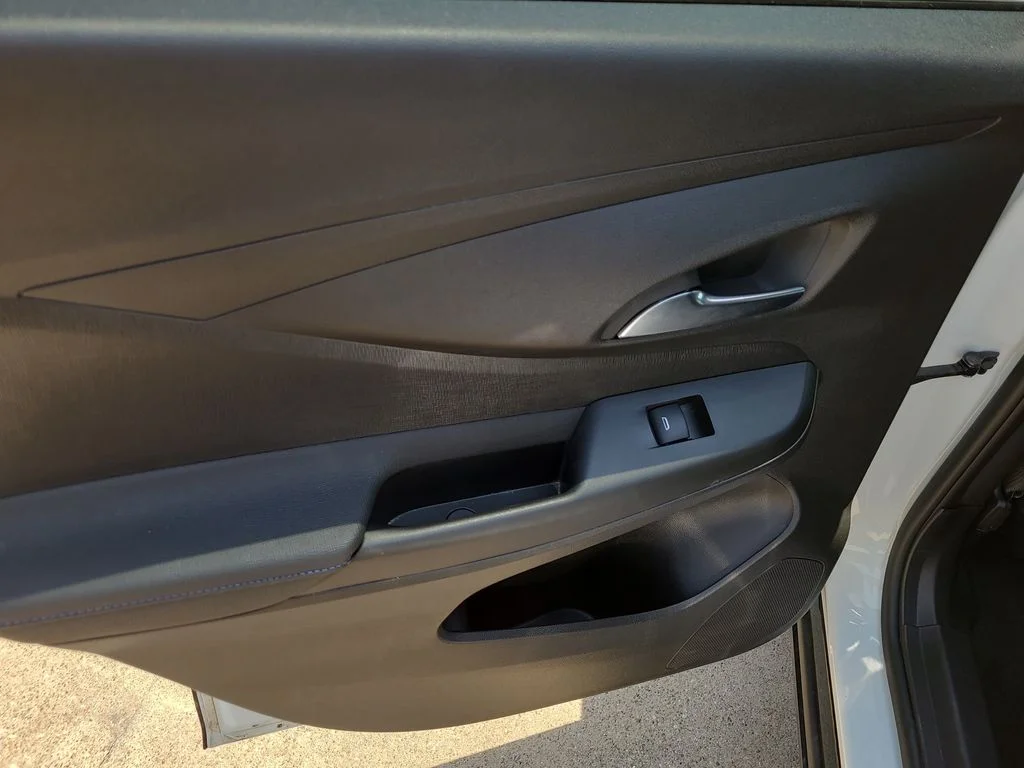 Used 2024 White Buick Sport Touring image 15