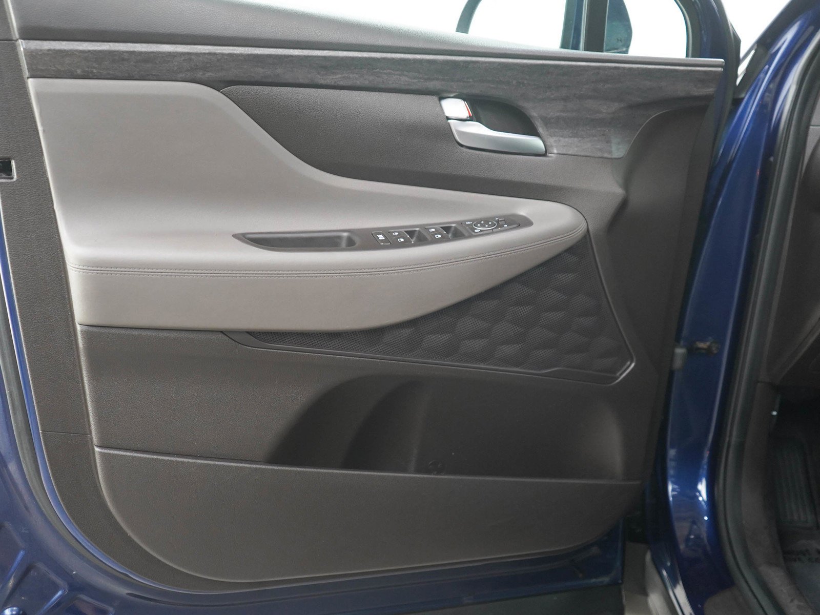 2019 Hyundai Santa Fe SE - Photo 19