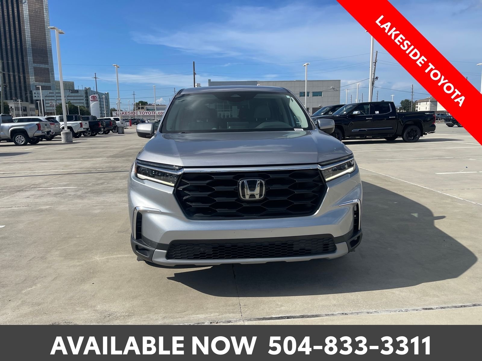 Used 2023 Silver Honda EX-L image 8