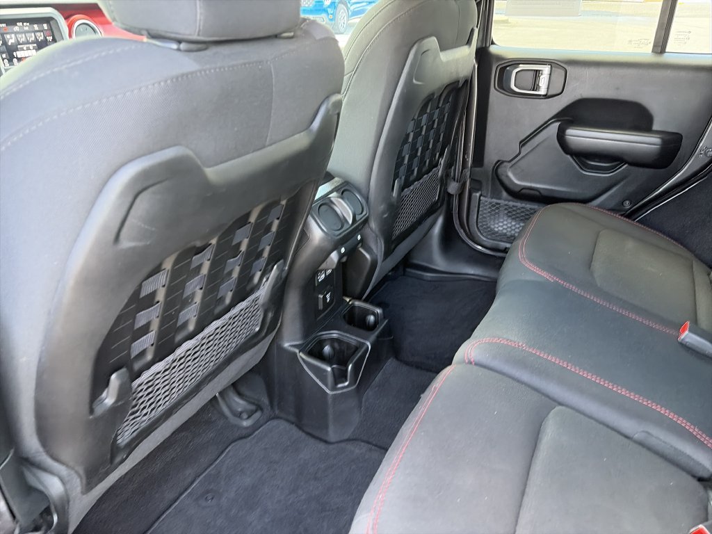 Used 2021 Granite Crystal Clearcoat Metallic Jeep Unlimited Rubicon image 26