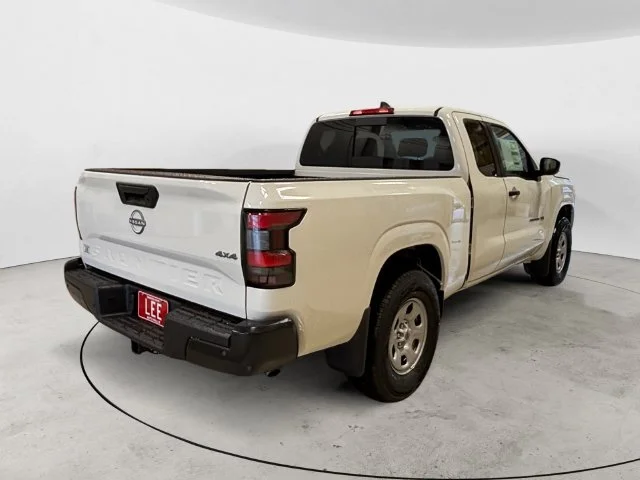 New 2027 White Nissan S 4x4 image 5