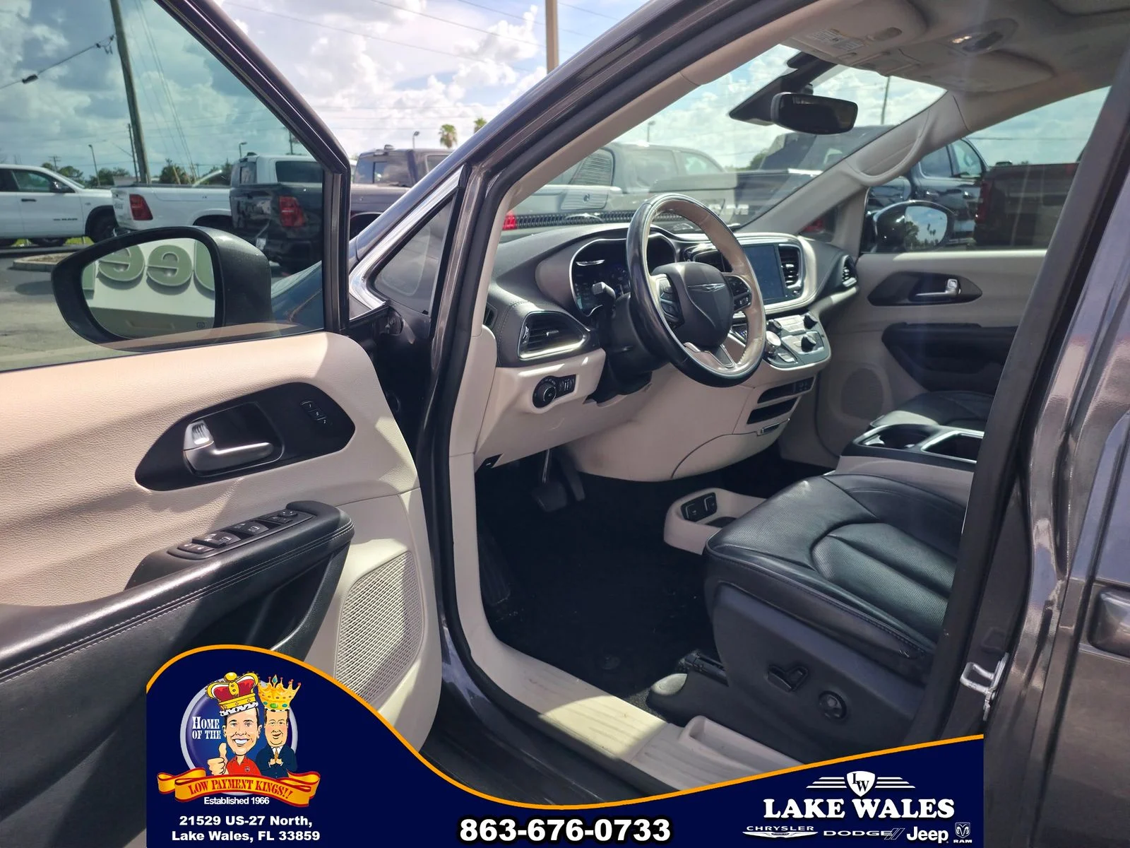 Used 2020 Gray Chrysler Limited image 11
