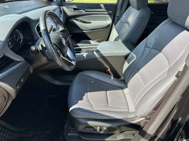 Used 2023 Black Buick Essence image 22