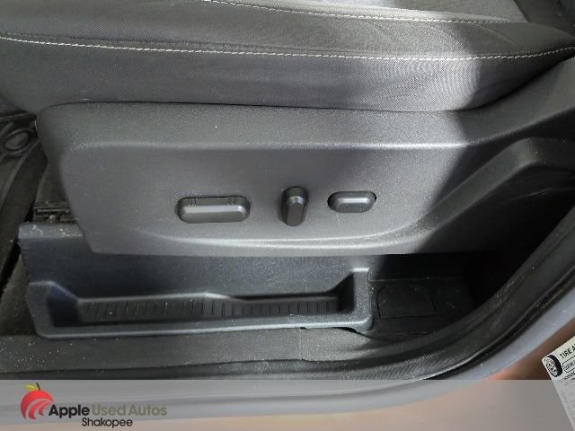 Used 2017 Red Ford SE image 13