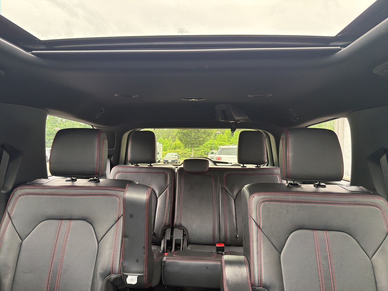 Used 2023 White Ford Limited image 30