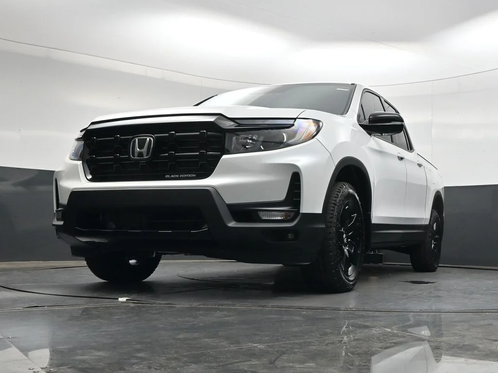 New 2026 Platinum White Pearl Honda Black Edition image 28