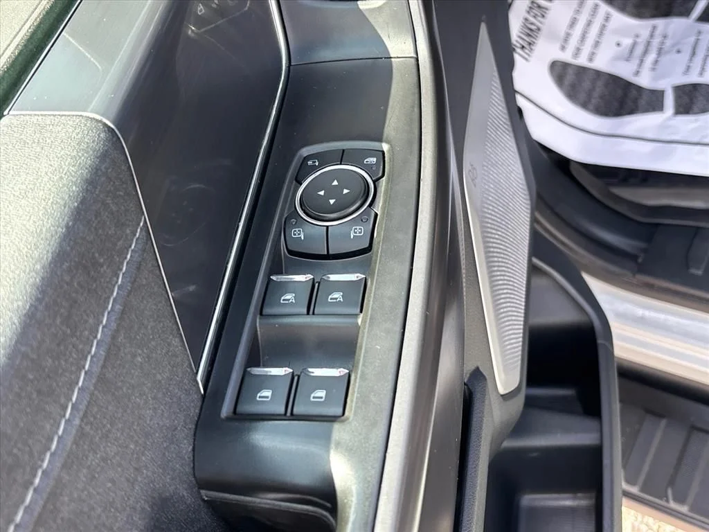 Used 2024 Gray Ford Lariat image 28