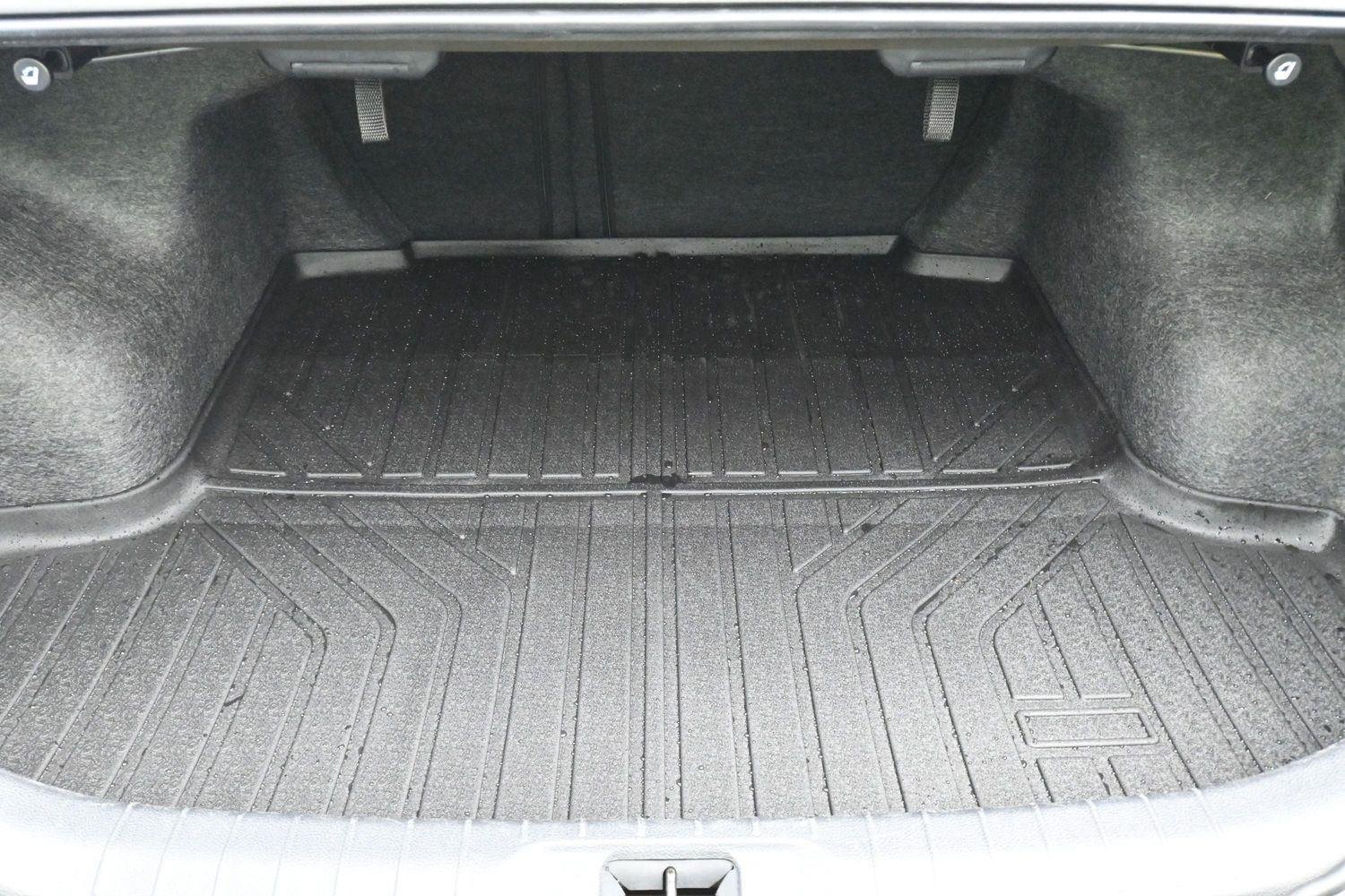 Used 2024 Gun Metallic Nissan 2.5 SV image 9