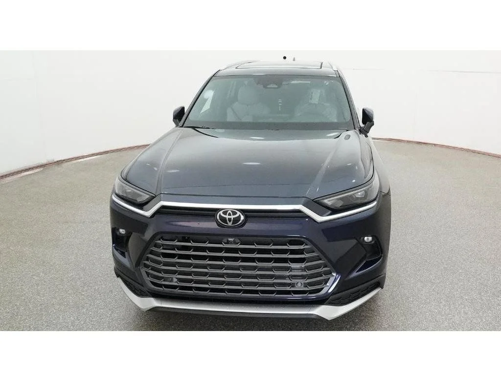 New 2026  Toyota MAX Platinum image 20