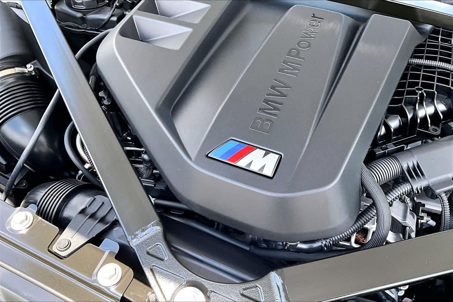 New 2026 Alpine White BMW  image 17