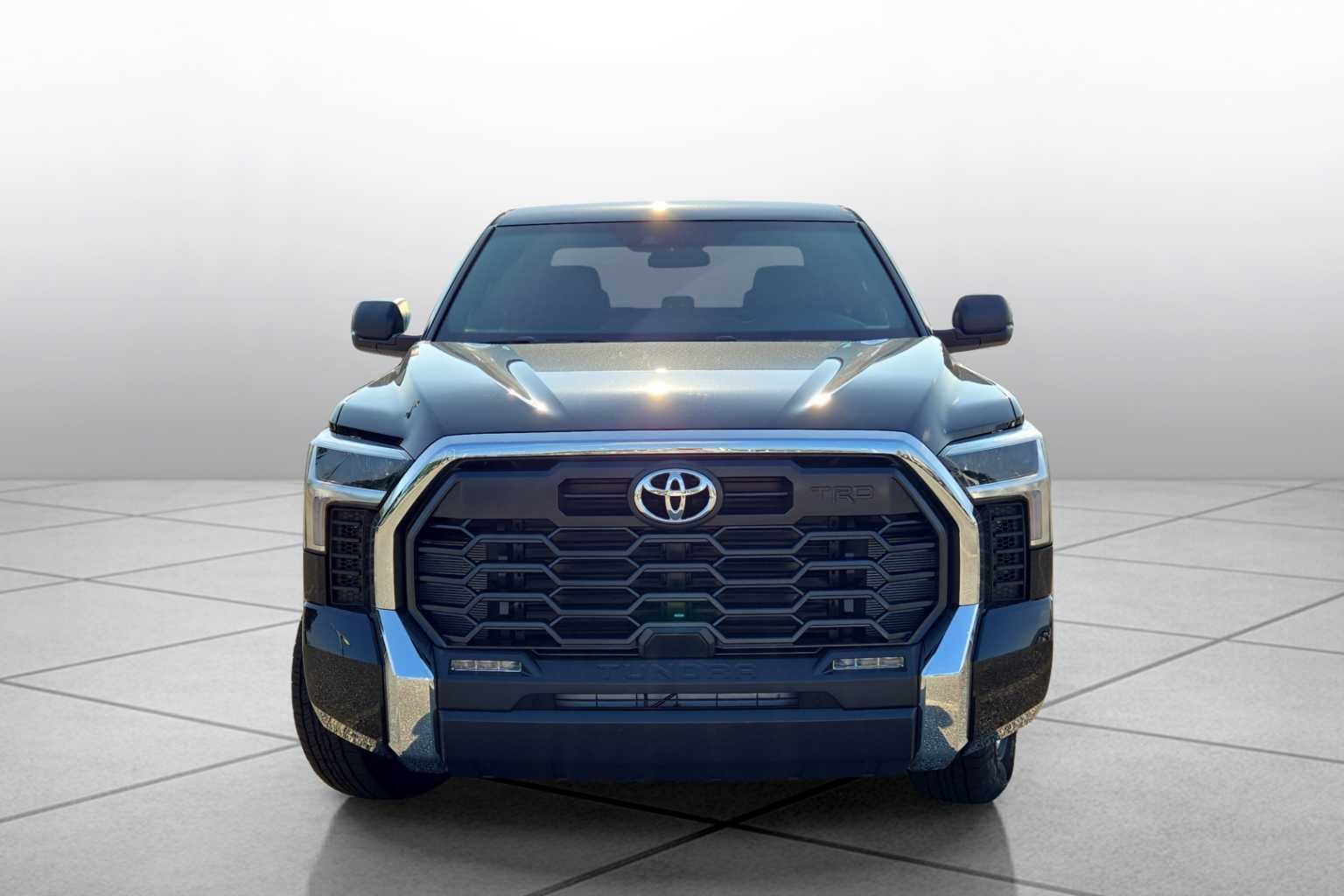 New 2026 Midnight Black Metallic Toyota SR5 image 3