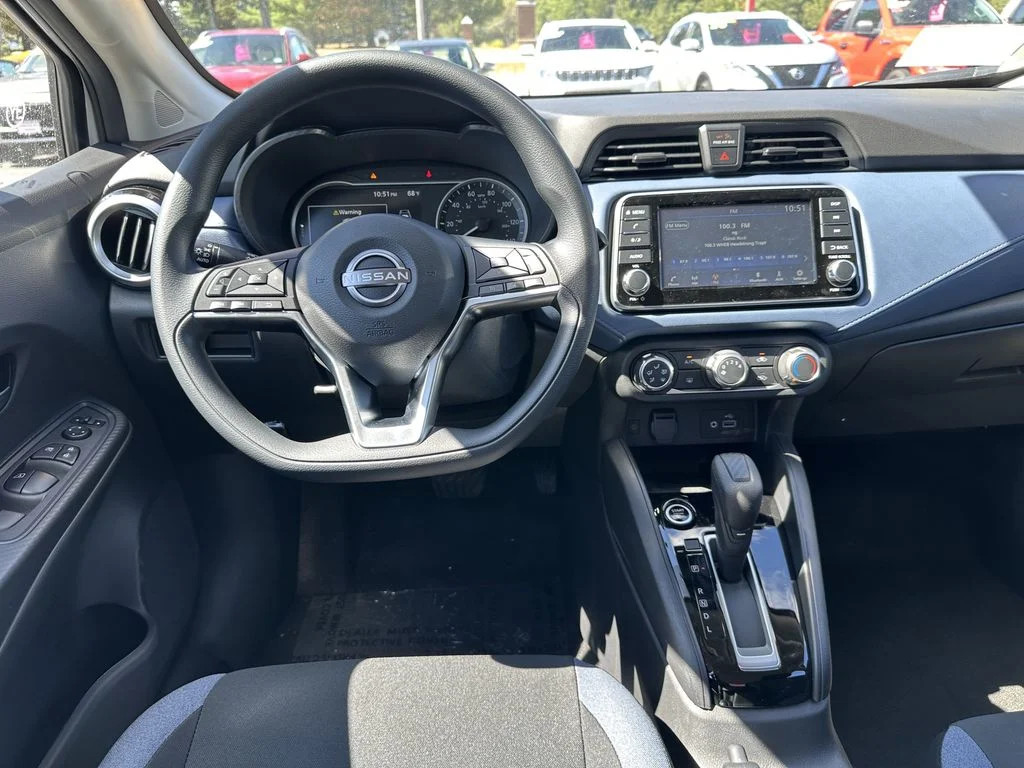 2025 Nissan Versa Sedan SV - Photo 17