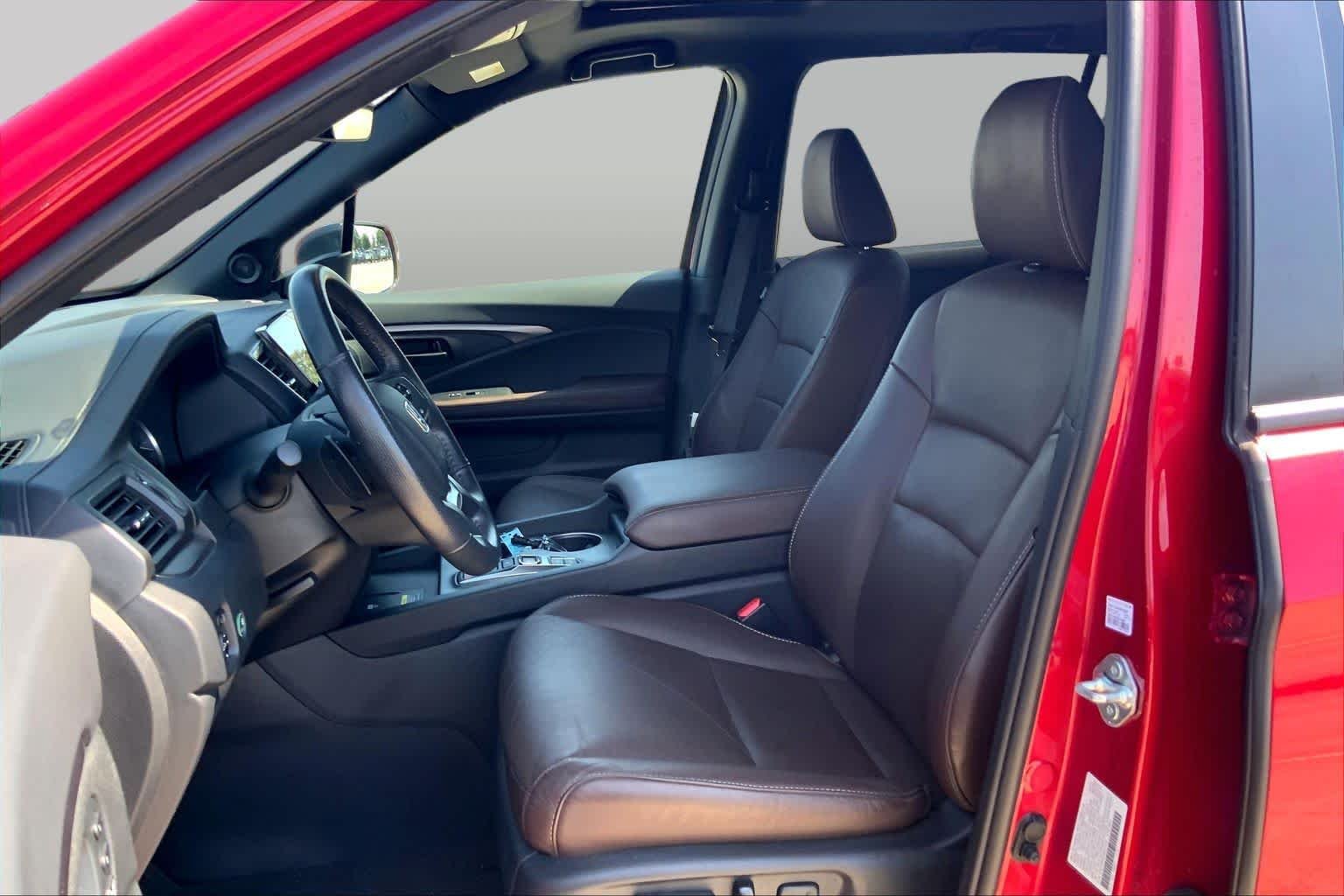 Used 2024 Radiant Red Metallic II Honda EX-L image 8