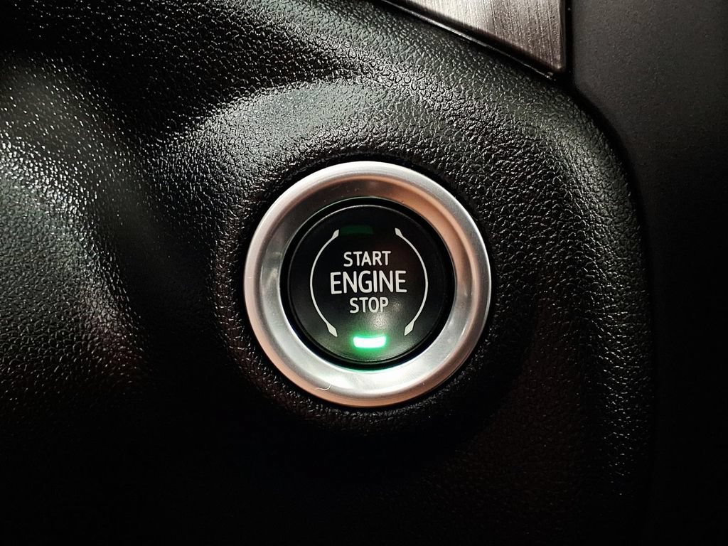 Used 2022 SATIN STEEL METALLIC GMC AT4 image 16