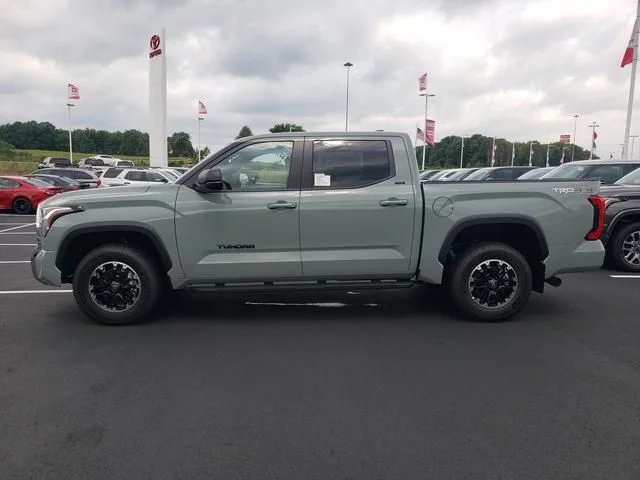 New 2026 Lunar Rock Toyota SR5 image 9