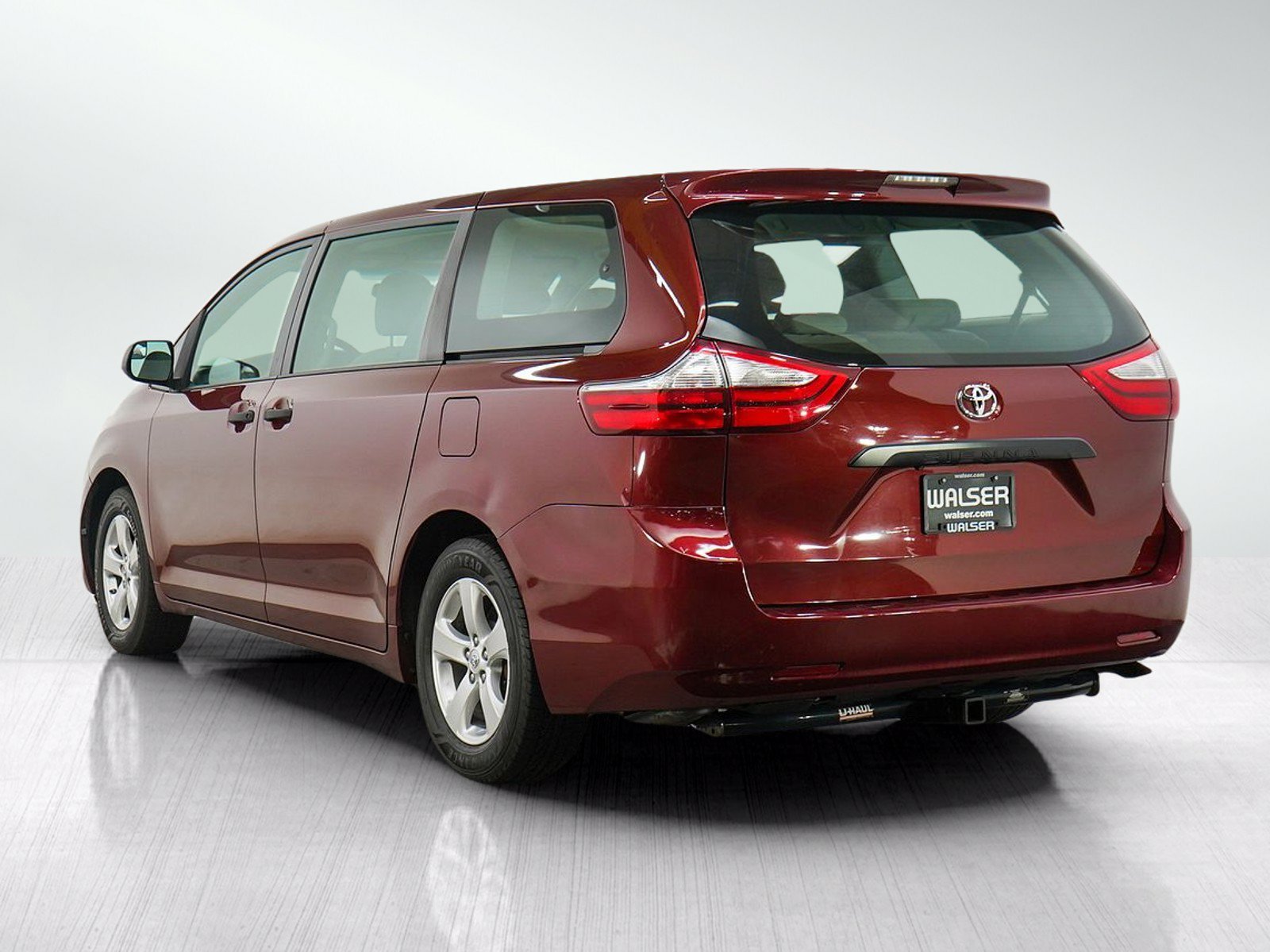 Used 2016 Salsa Red Pearl Toyota L image 3