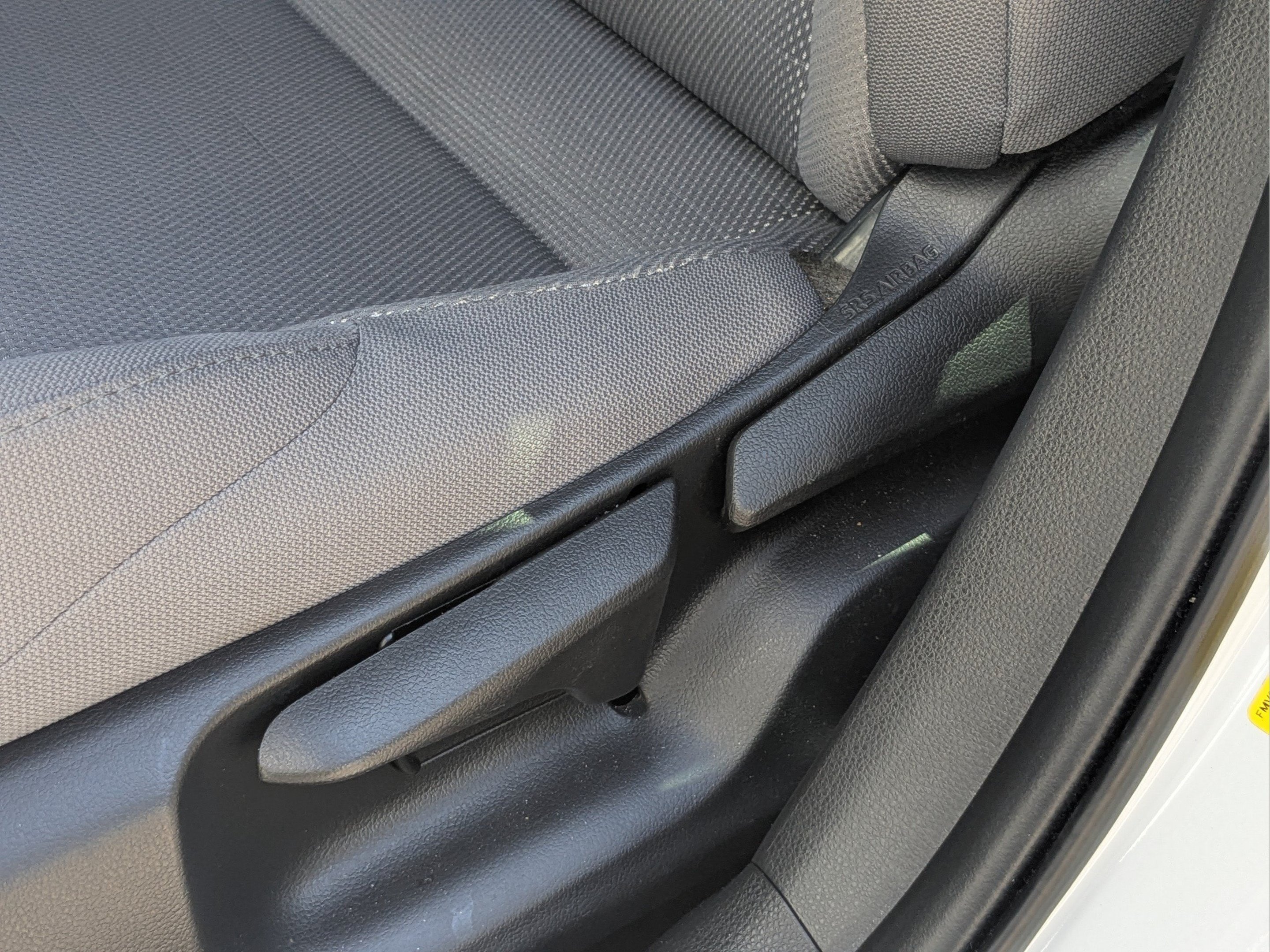 2024 Toyota Corolla SE - Photo 17