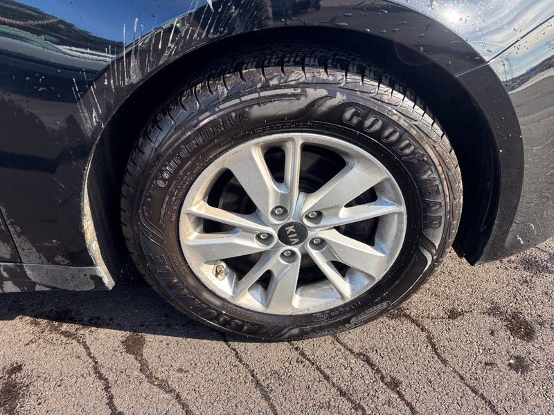 Used 2018 Black Kia LX image 14