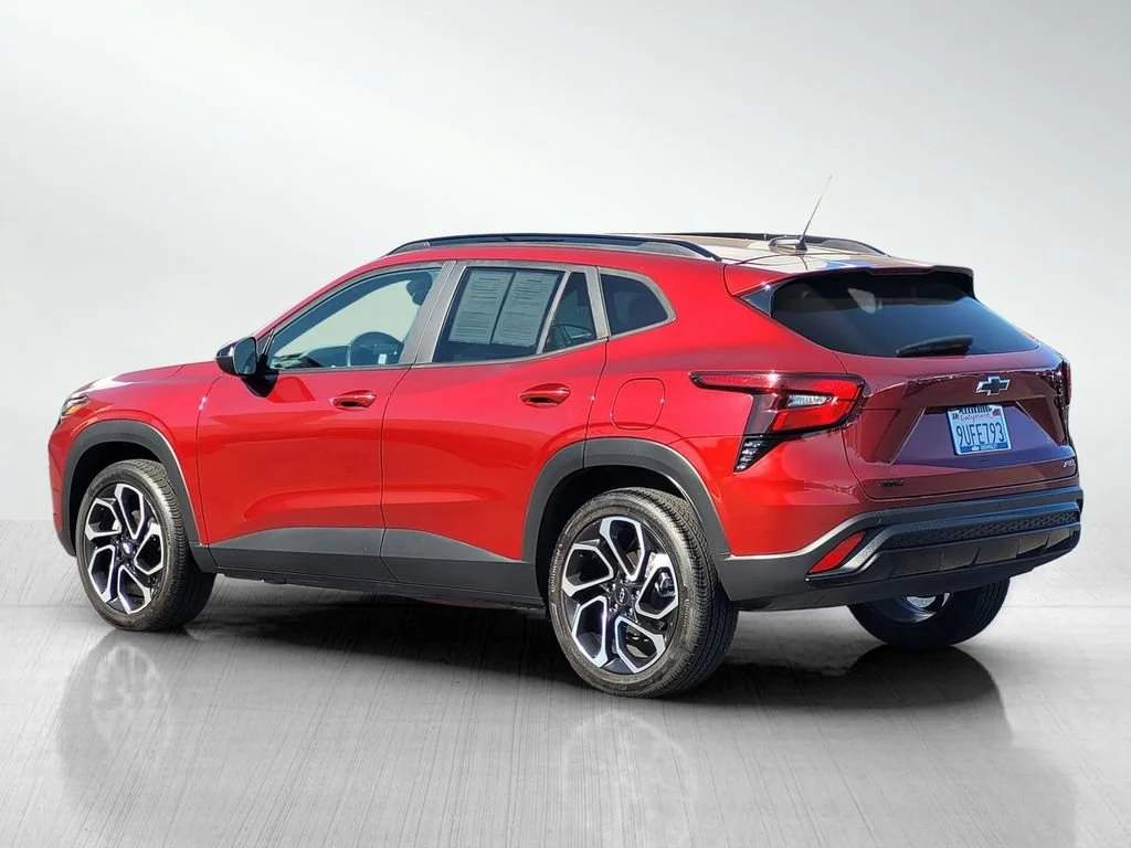2025 Chevrolet Trax RS - Photo 8