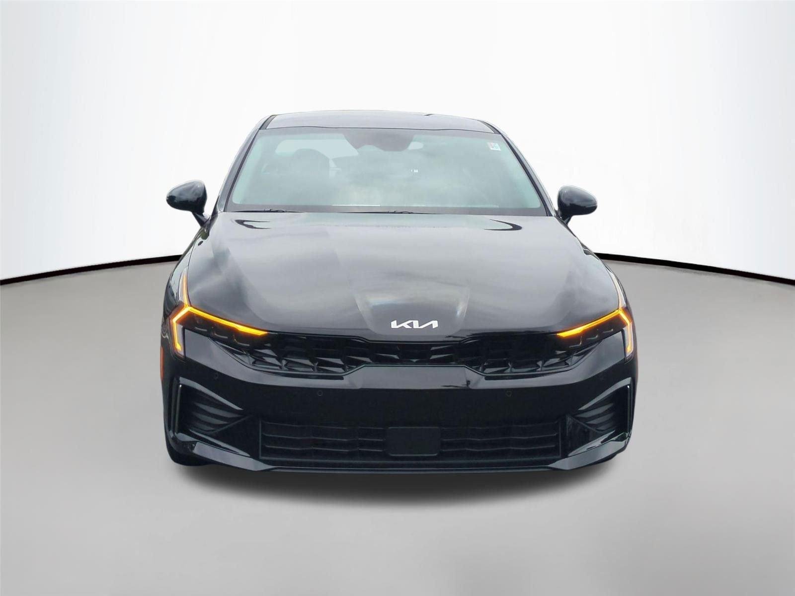 New 2026 Aurora Black Pearl Kia LXS image 8