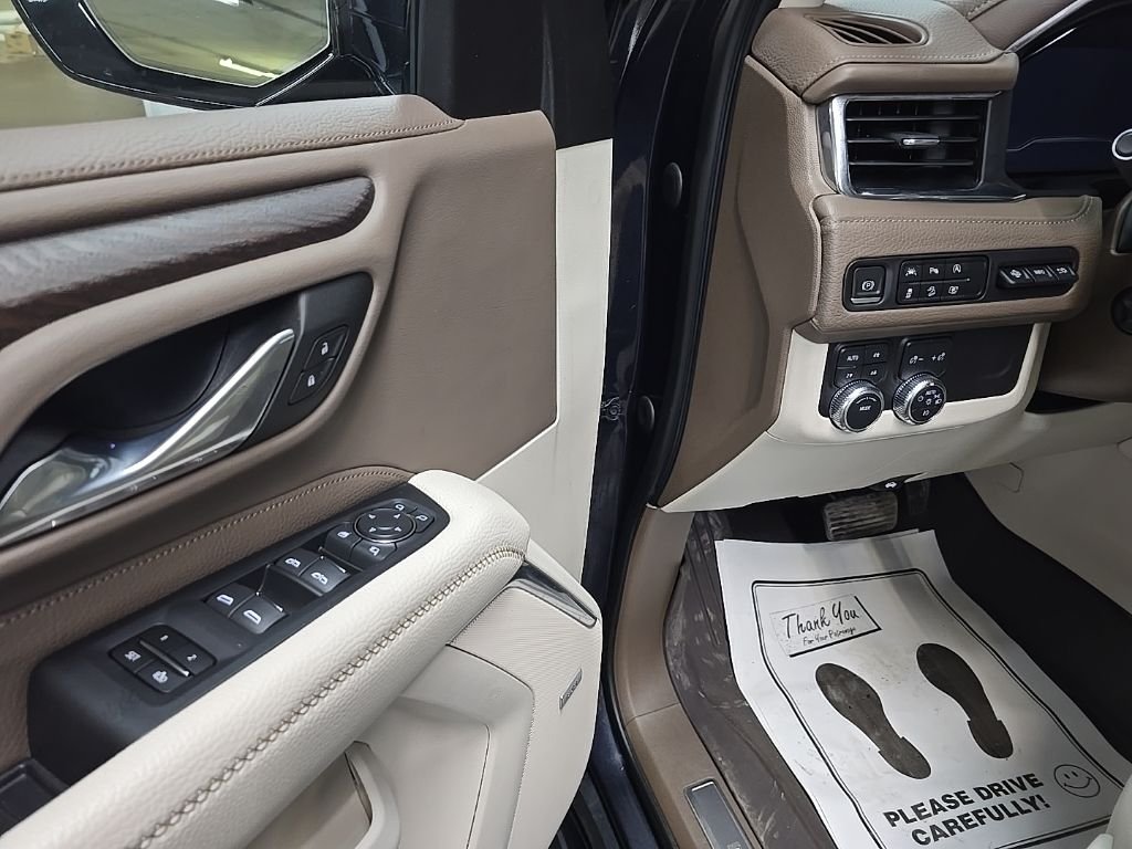Used 2023 Titanium GMC Denali image 29