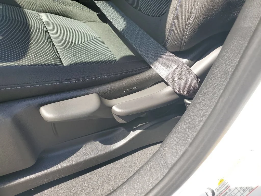 2027 Chevrolet Bolt LT - Photo 21