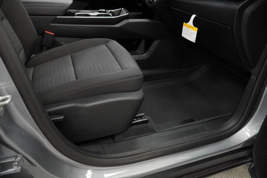 New 2026 Sterling Gray Metallic Chevrolet LT image 28