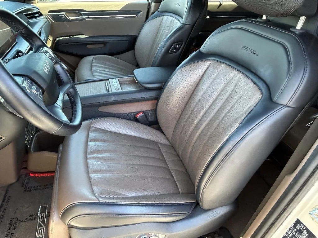 Used 2024 Ivory Kia GT-Line image 18