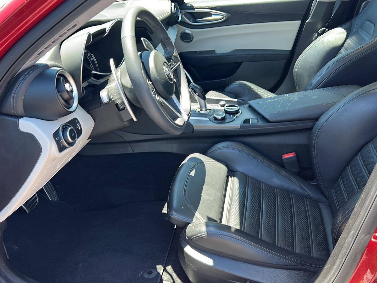 Used 2019 ROSSO COMPETIZIONE TRI-COAT Alfa Romeo TI image 10