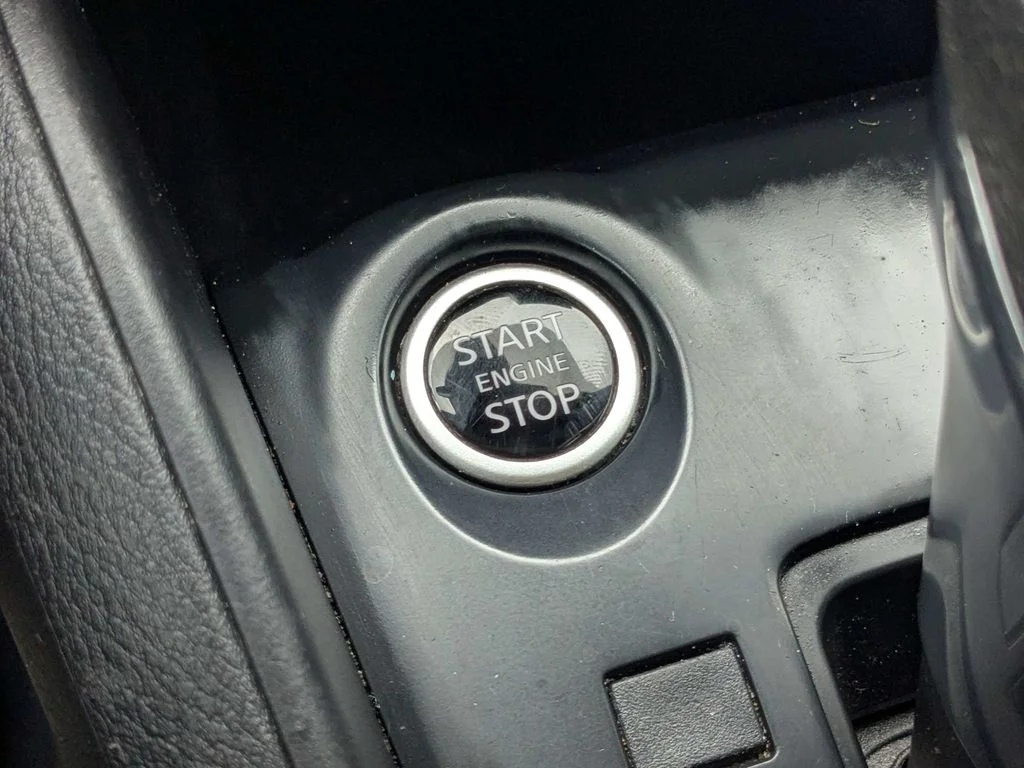 Used 2024 Gray Nissan S image 25